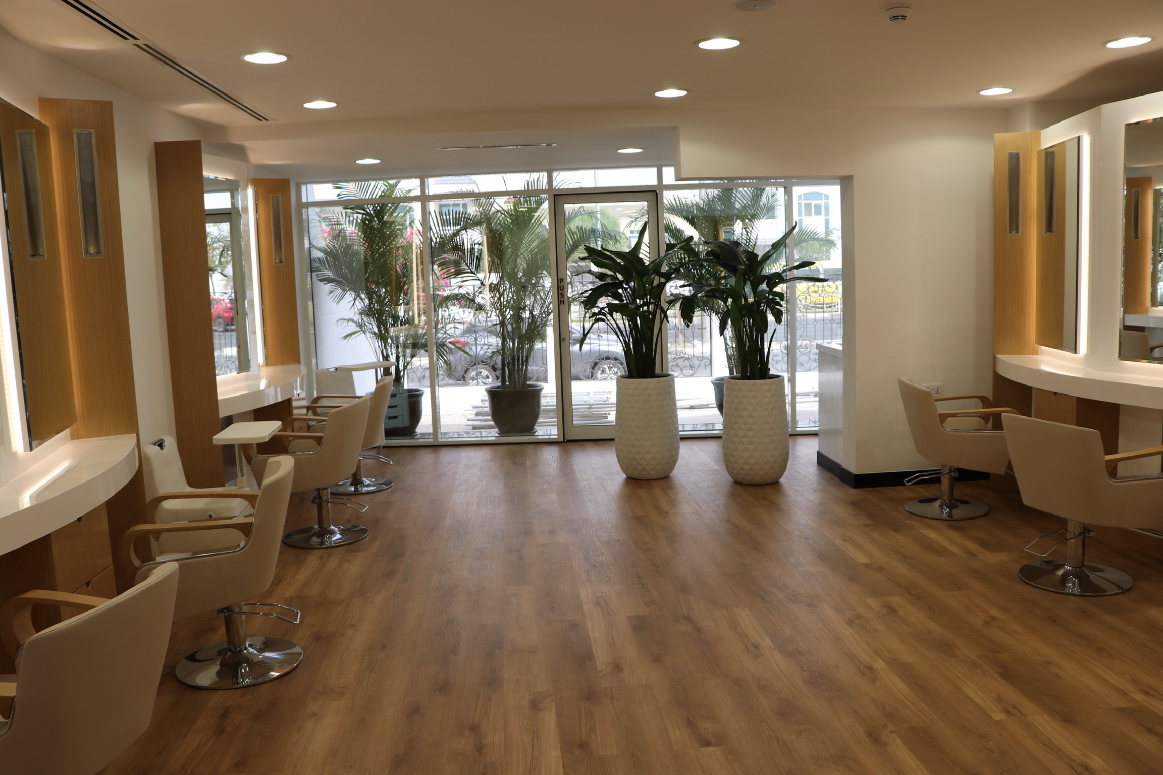 DESSANGE Mumbai salon atmosphere